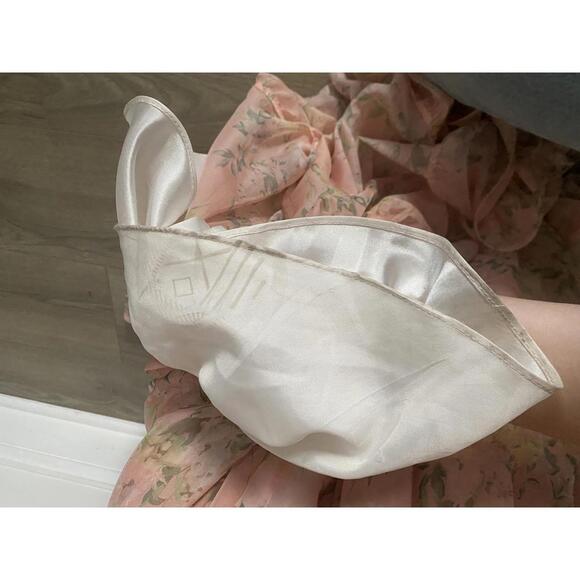 Mac Duggal - Women’s Tiered Pink Floral Chiffon Gown, cutout back, size 10 - Picture 7 of 13